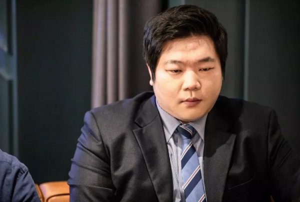 仅由于个人 仅由于个人