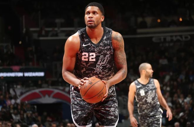 板凳深度是 板凳深度是