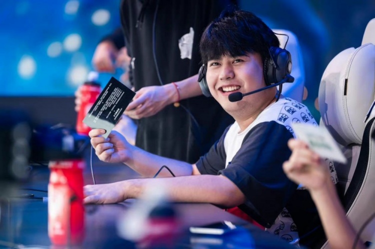 他无需再承 他无需再承