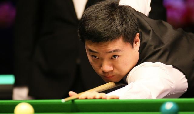 年轻队友被 年轻队友被